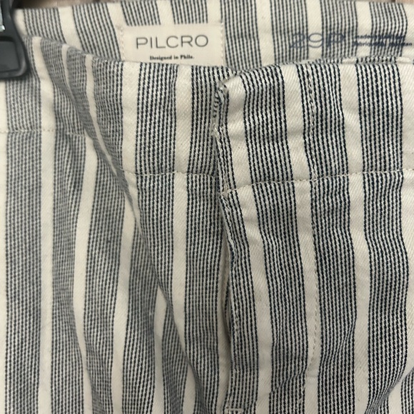 NWT Pilcro Foxglove Mid-Rise Flare / Wide Leg Pants, 29P - Picture 7 of 12